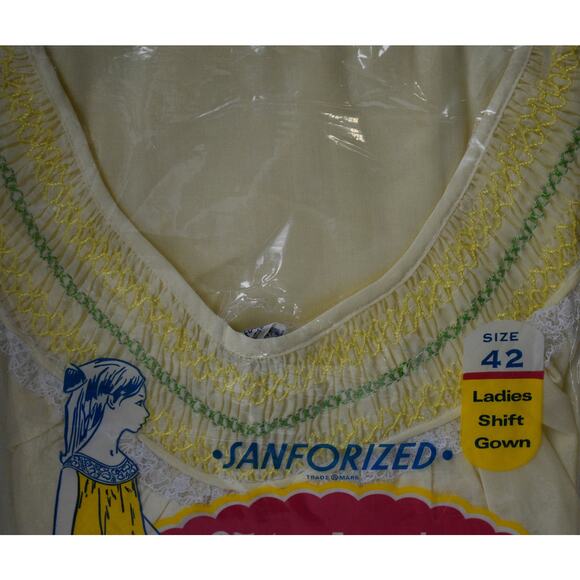 1980s NIP 20th Century Wear  Yellow Green White Night Gown Size 42 NOS - Picture 2 of 5